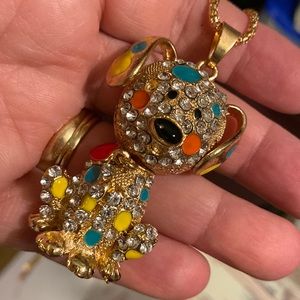 Puppy dog necklace